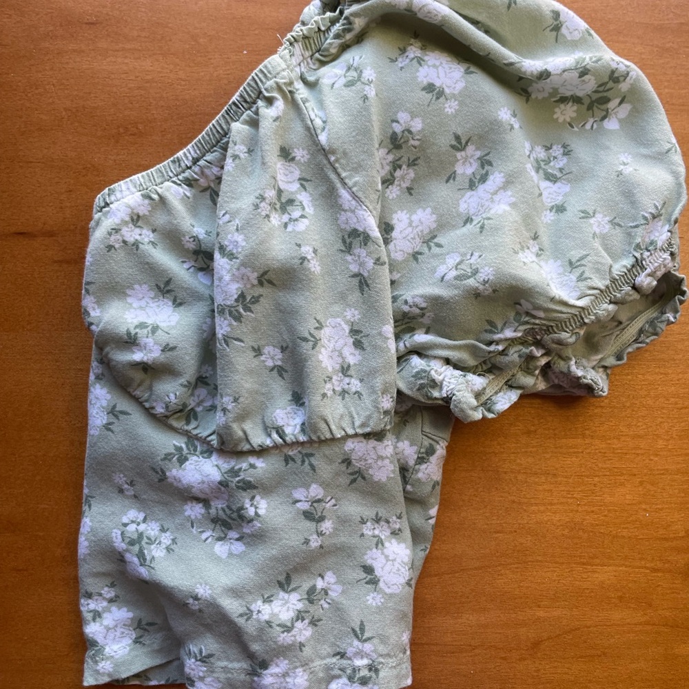 Hollister Green Crop Top